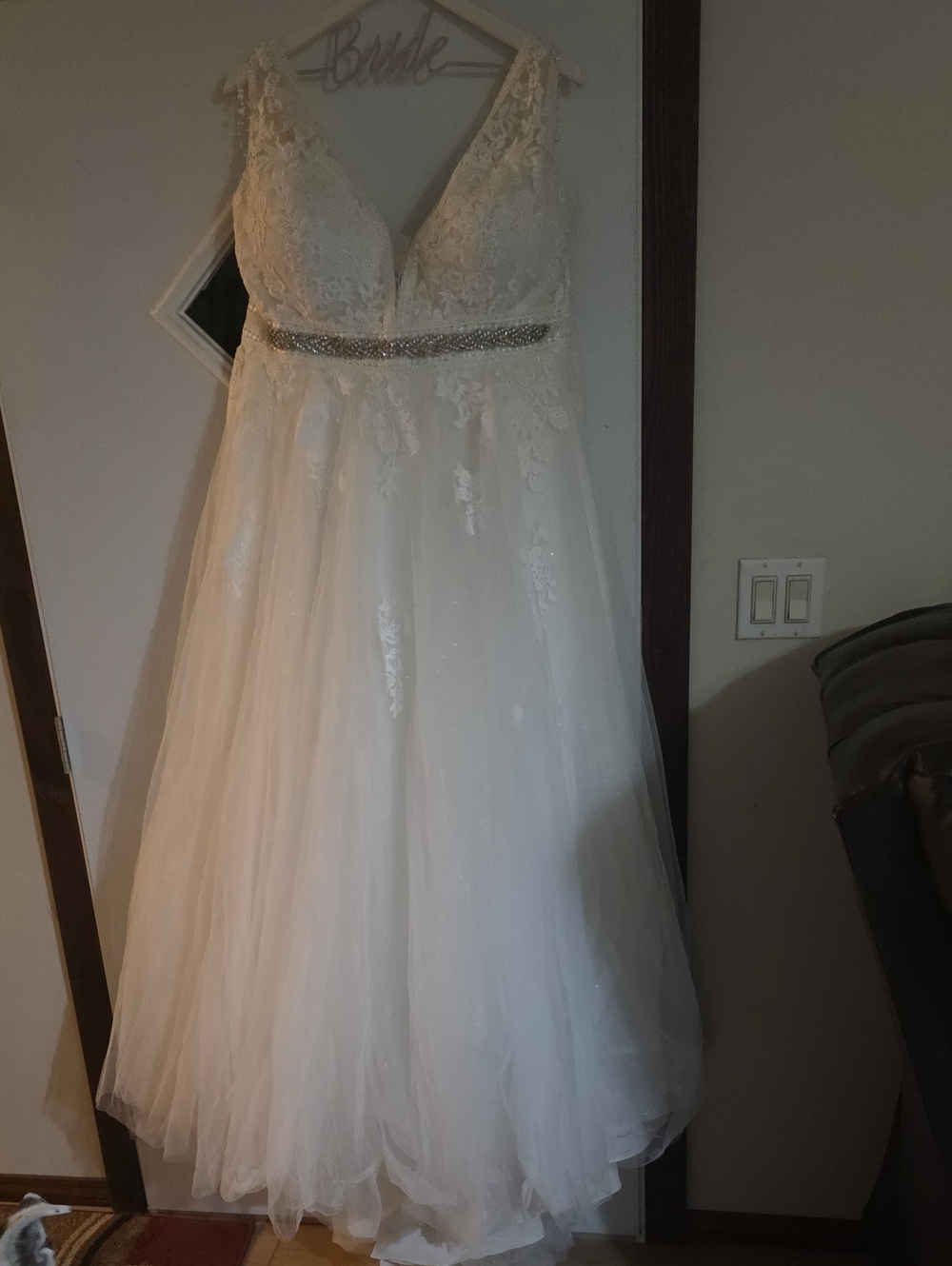 Oleg Cassini Ivory Lace Wedding Dress with Beaded Waist 22w